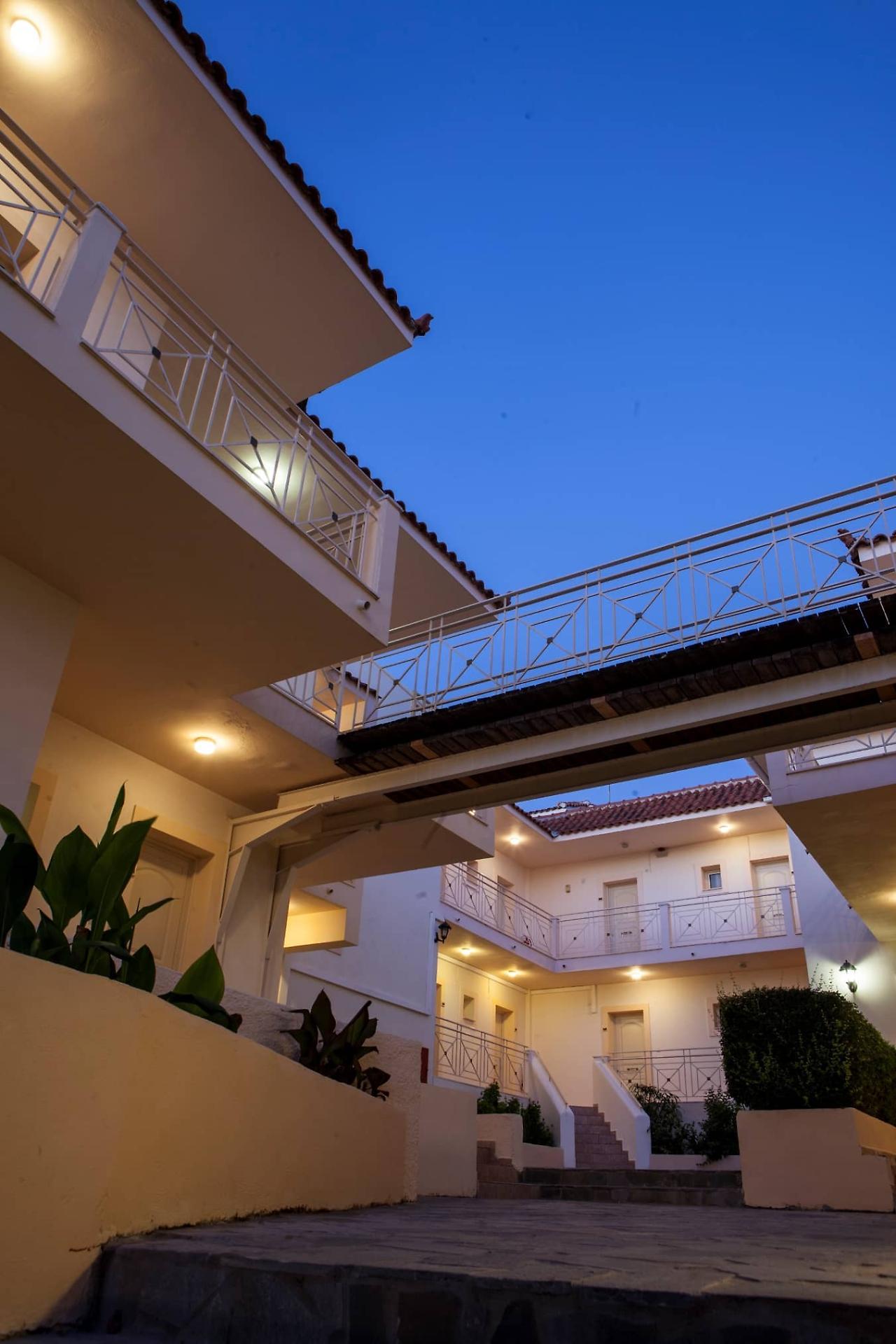 לאסי Princess Hotel מראה חיצוני תמונה