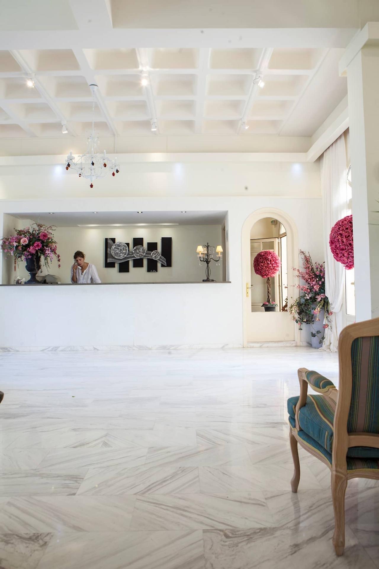 לאסי Princess Hotel מראה חיצוני תמונה